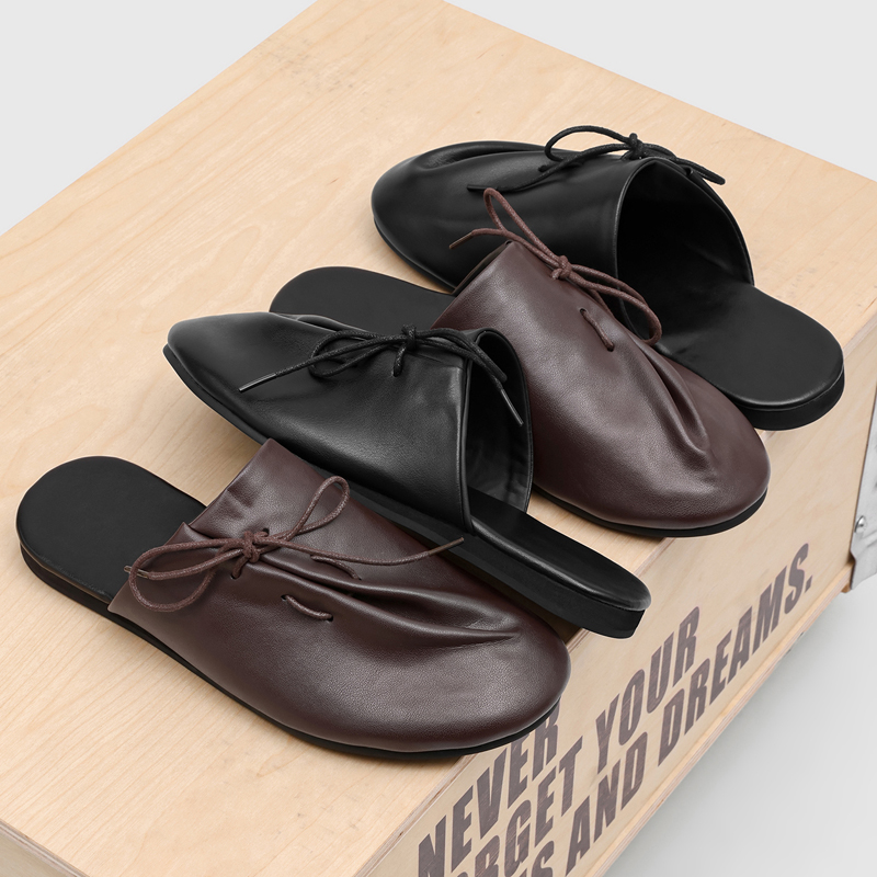 Men'S Shoes Hugo Boss - 新しくておしゃれで快適なメンズハーフスリッパ、斜めストラッププリーツカジュアルボーケンシューズ、通勤用スリッパ