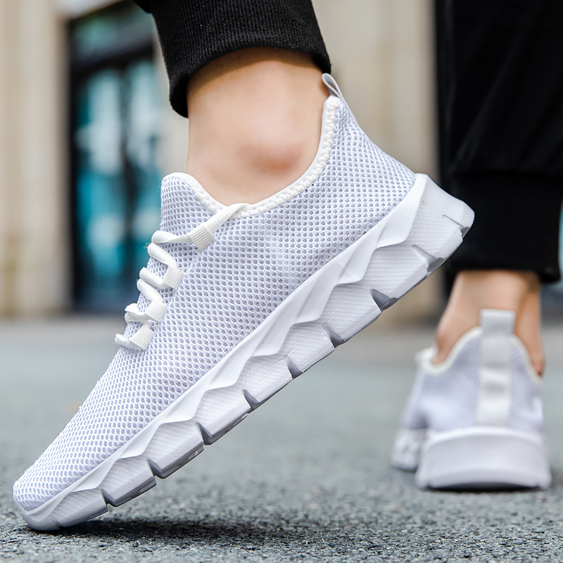 男性スポーツランニングブラックジョギングシューズカジュアルス - Men Shoes Running のレビューと価格