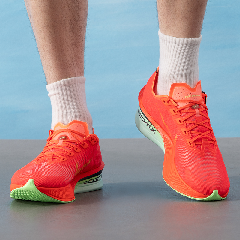 ナイキ メンズ シューズ Zoomx Vaporfly Ne - Men'S Shoes Next のレビューと価格