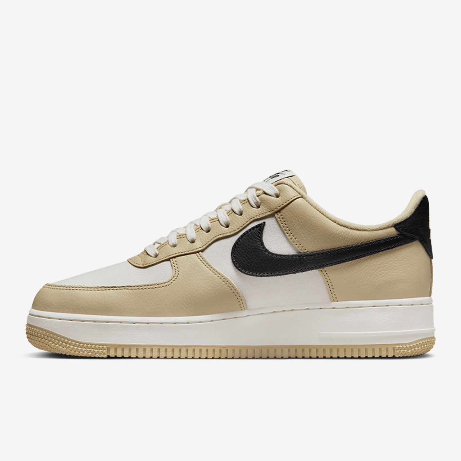 ナイキ純正 エア フォース 1 '07 LX メンズ スポー - Men'S Shoes Nike Air Force のレビューと価格
